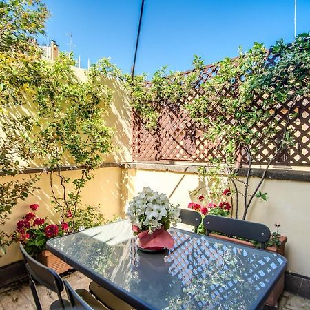 Апартаменты Trevi'S Roof Terraces Рим Экстерьер фото